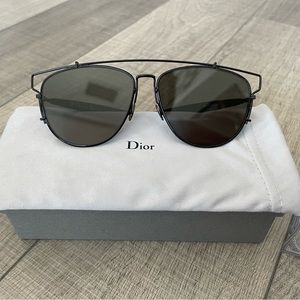 Dior technologic women’s sunglasses - black